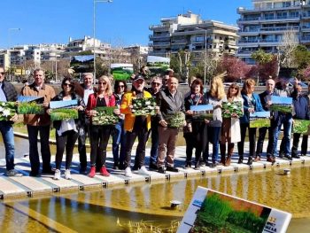 Θεσσαλονίκη: Πολίτες διαμαρτυρήθηκαν για την απαξίωση του «Κήπου του Νερού» (ΦΩΤΟ)