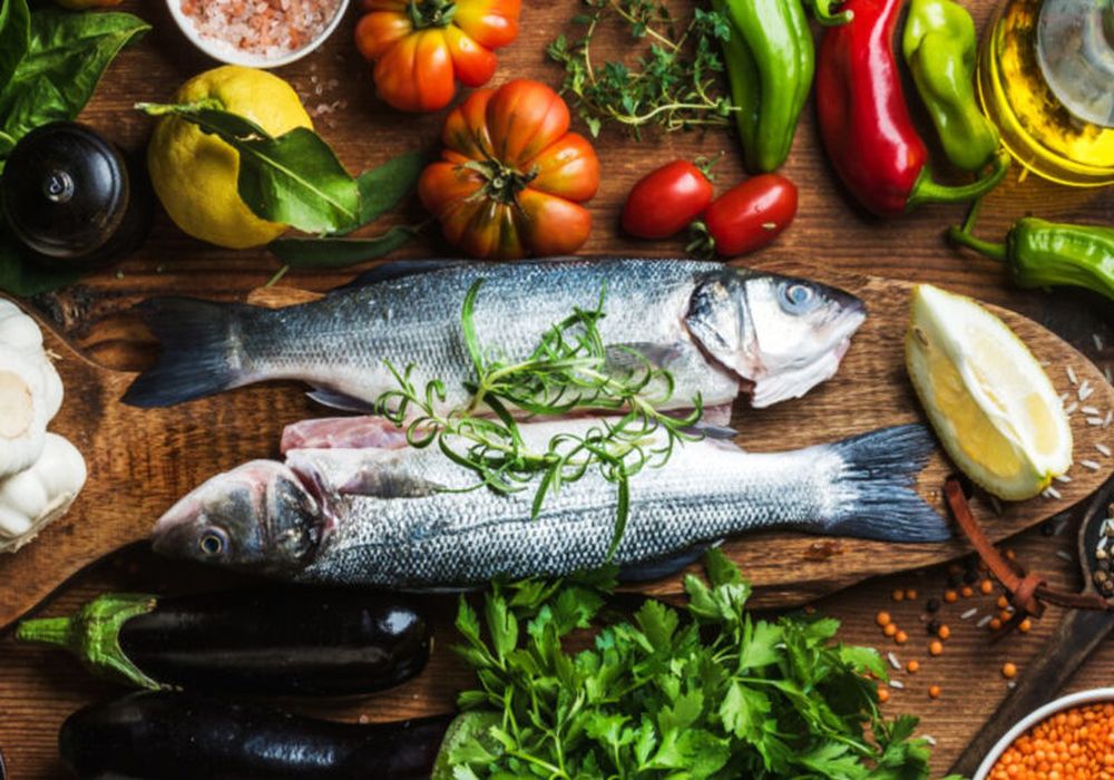 Η μεσογειακή διατροφή μπορεί να προσφέρει πάνω από 10 επιπλέον χρόνια ζωής σε γυναίκες άνω των 40, σύμφωνα με ειδικό