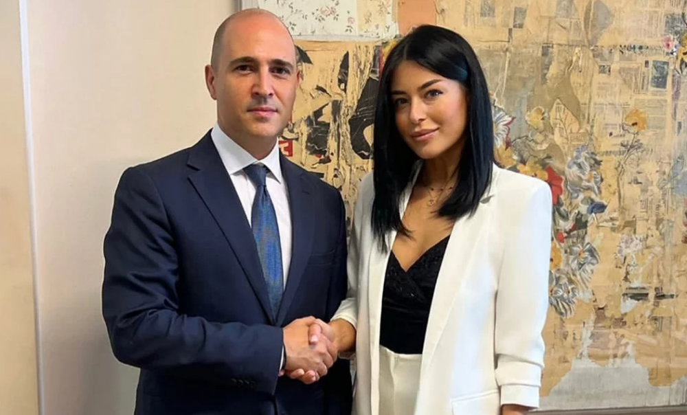 Ο Κ. Μπογδάνος διέγραψε Λατινοπούλου και συνεργάζεται με το κόμμα του Πρόδρομου Εμφιετζόγλου