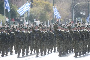 Μεγαλειώδης η στρατιωτική παρέλαση για την 25η Μαρτίου στην Αθήνα (ΦΩΤΟ)