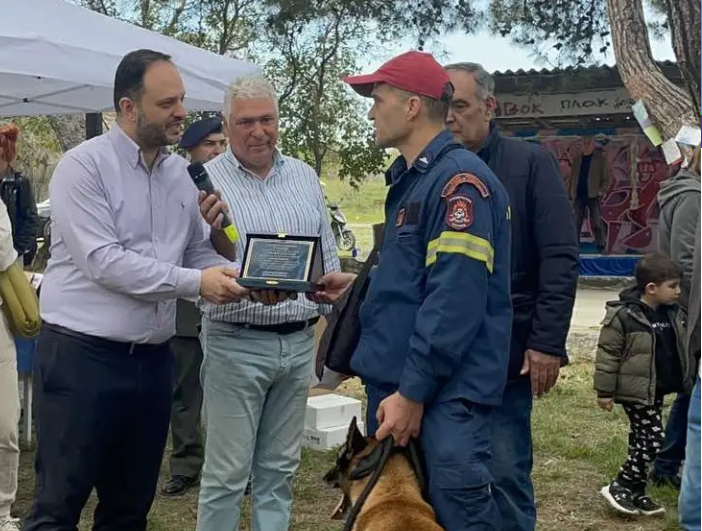 Δ. Καλαμαριάς: Βραβεύτηκε ο σκύλος-διασώστης «Τάλως» στην γιορτή υιοθεσίας αδέσποτων ζώων