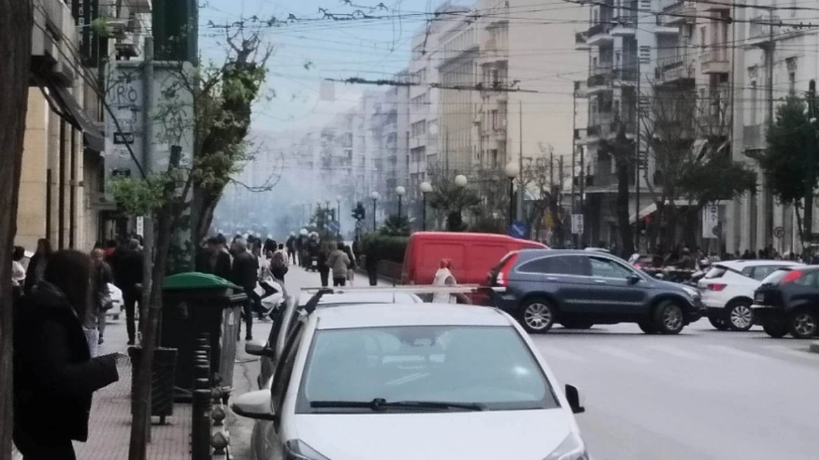 ΑΣΟΕ: Νέος γύρος επεισοδίων χημικά και κρότου-λάμψης – Κλειστή η Πατησίων