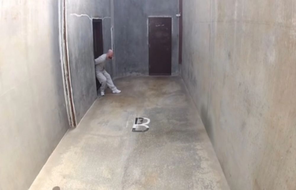 Ο δολοφόνος των… βιαστών βρίσκεται στο «τσιμεντένιο φέρετρο» (Video)