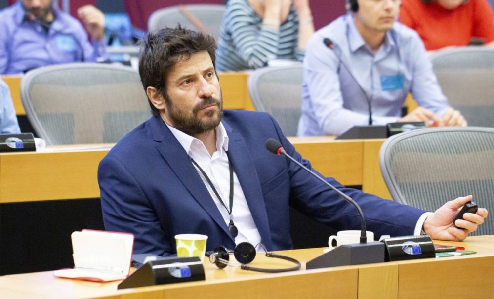 Δείτε ποια είναι η γυναίκα που κατήγγειλε τον Γεωργούλη για παρενόχληση!