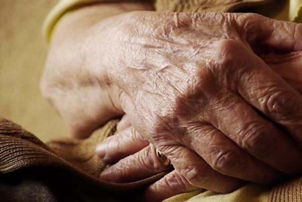 92χρονη καταγγέλλει 39χρονο για απόπειρα βιασμού!