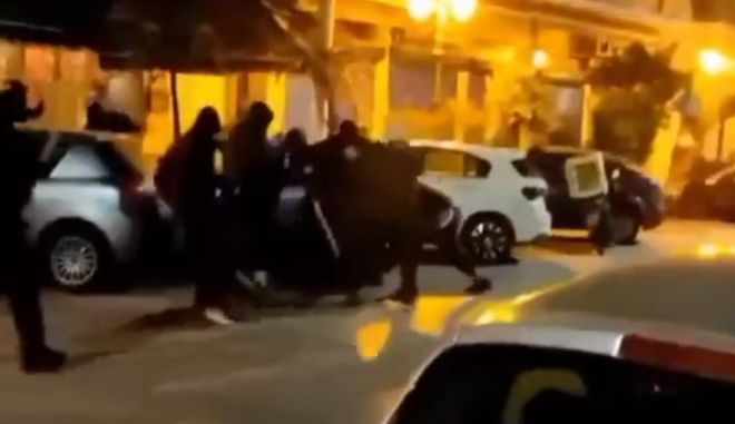 Οπαδικό επεισόδιο στη Θεσσαλονίκη: Επίθεση με ρόπαλα σε οπαδούς του Ηρακλή (VIDEO)