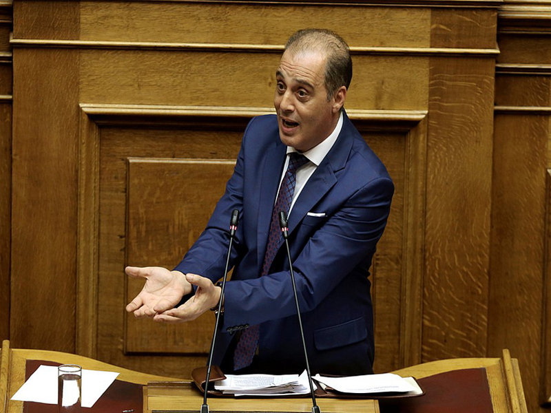 Ραγδαίες εξελίξεις στην «Ελληνική Λύση» του Κυριάκου Βελόπουλου – Αποχωρήσεις και αλλαγή εκλογικής περιφέρειας