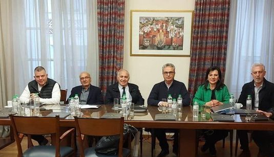 Γιάννης Μαγκριώτης: Οι «μεγάλοι ασθενείς», είναι η οικονομία και η κοινωνία