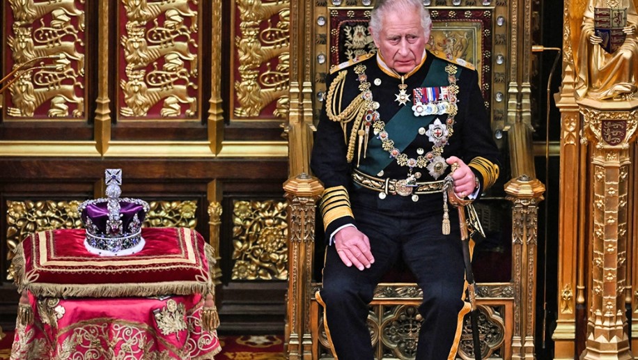 Βασιλιάς Κάρολος: Θα συνεχίσω να υπηρετώ το έθνος με όλη μου την καρδιά
