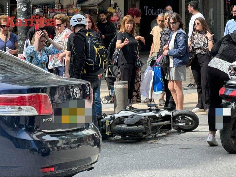Τραυματίστηκε ντελιβεράς σε τροχαίο στο κέντρο της Θεσσαλονίκης (ΦΩΤΟ)