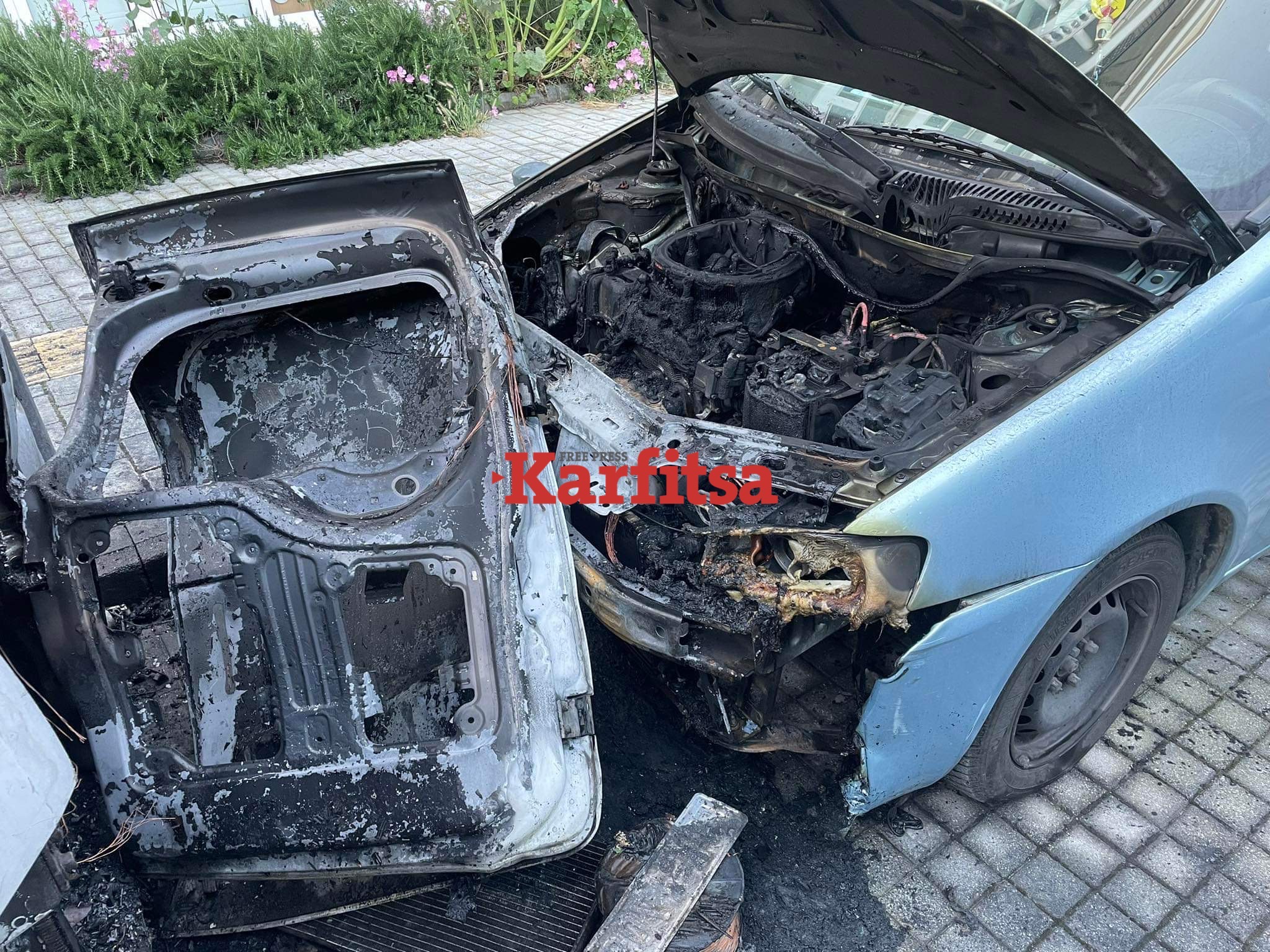 Θεσσαλονίκη: Φωτιά σε οχήματα στην Τριανδρία – Πιθανός εμπρησμός (ΦΩΤΟ)