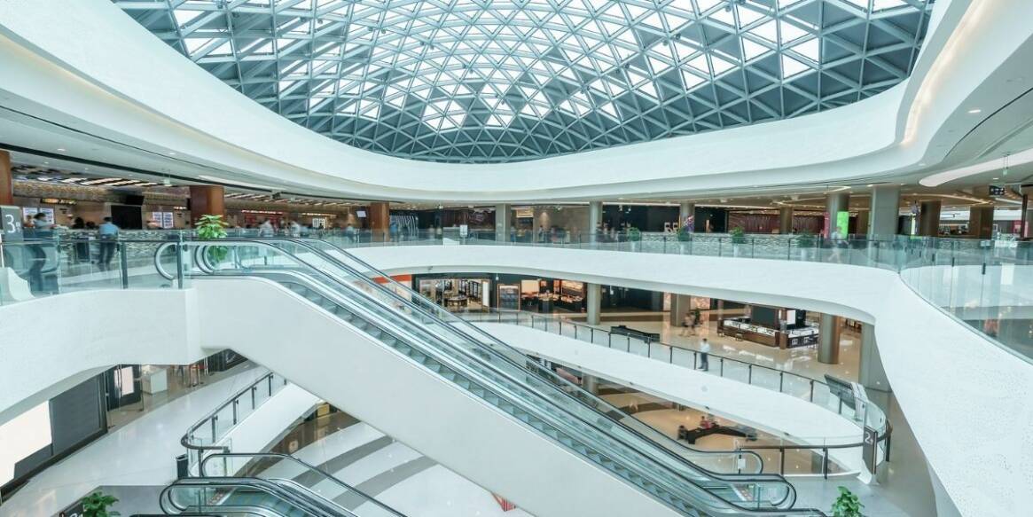 «Βλέπει» χρηματιστήριο η Lamda Malls