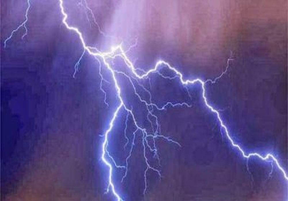 Τουρίστας χτυπήθηκε από κεραυνό και έχασε τη ζωή του