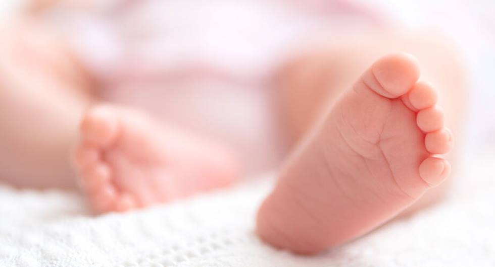 Ζάκυνθος: Συνελήφθη ζευγάρι Δανών που άφησε βρέφος κλειδωμένο στο αυτοκίνητο