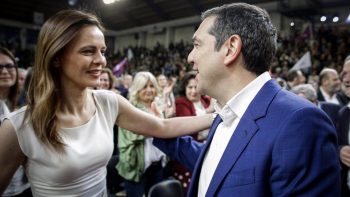 Α. Τσίπρας: Θα δώσει το «δαχτυλίδι» του ΣΥΡΙΖΑ στην Έ. Αχτσιόγλου; – Τι απάντησε σε συνέντευξη