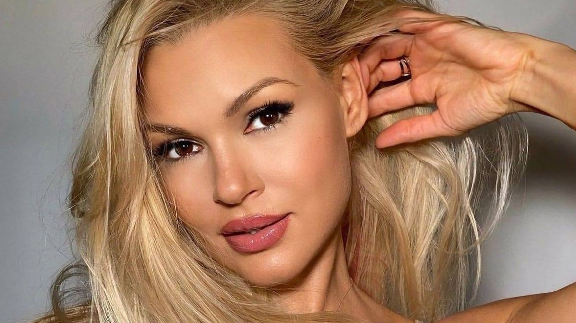 Β. Κάβουρα: «Δεν κρύβω κάτι από τη σχέση μου, είμαι ευτυχισμένη»