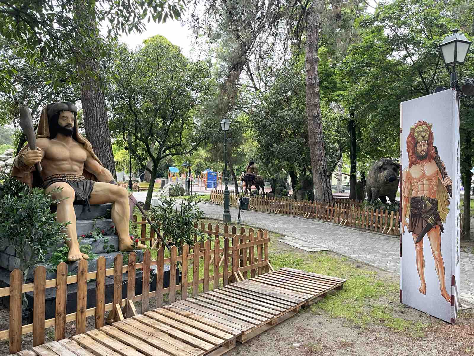 «Οι 12 Άθλοι του Ηρακλή» – Το πιο συναρπαστικό πάρκο για την Ελληνική Μυθολογία είναι στην Κατερίνη!