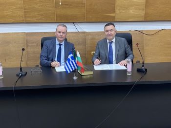Σύμφωνο συνεργασίας συνυπέγραψαν οι δήμαρχοι Κατερίνης και Κάρλοβο Βουλγαρίας