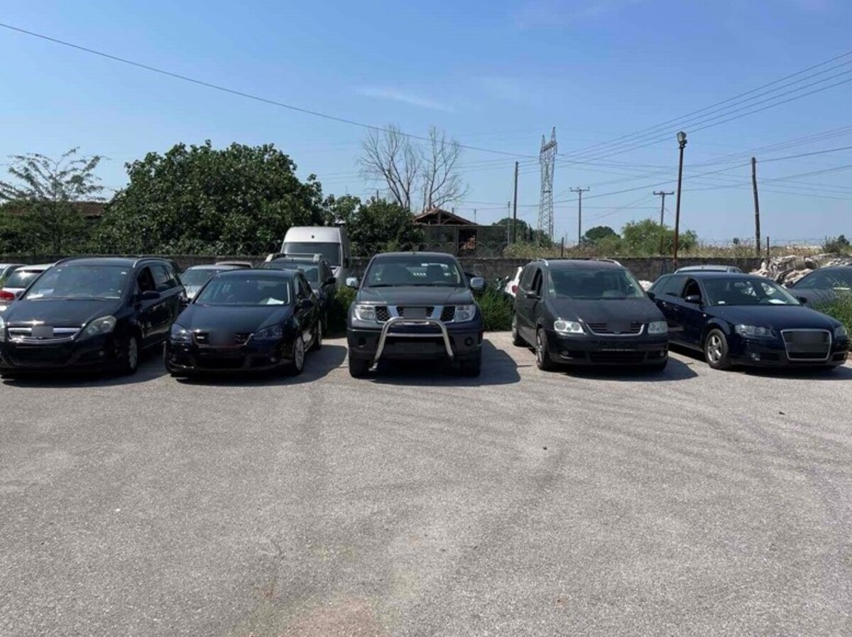 Θεσσαλονίκη: Εξαρθρώθηκε κύκλωμα που διακίνησης μεταναστών από τα ελληνοτουρκικά σύνορα (ΦΩΤΟ)