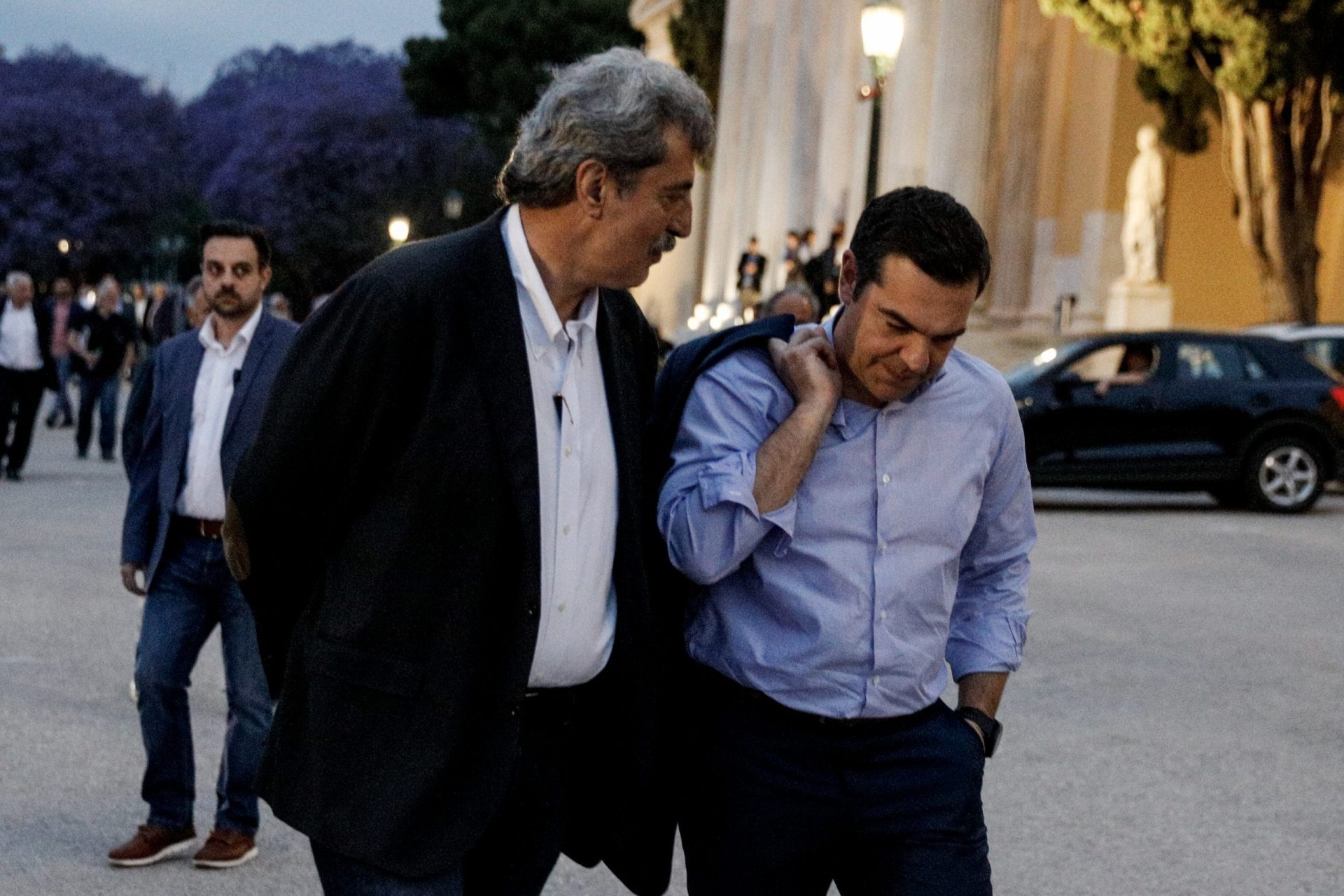 Απειλούν και πάλι με την επαναφορά της απλής αναλογικής