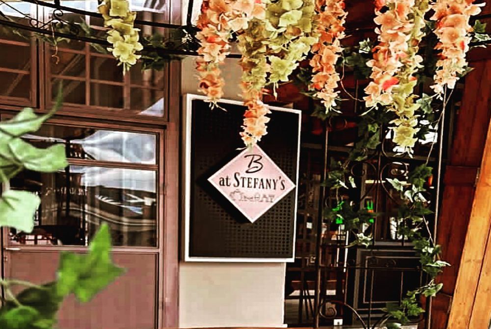 B at Stefany’s: Χειροποίητες λιχουδιές σε μία μοναδική τοποθεσία (ΦΩΤΟ)