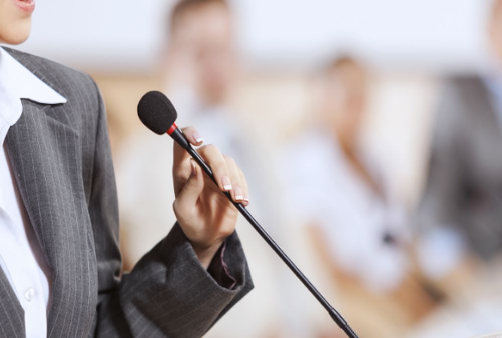 Για την εμφάνιση ρε φίλη;