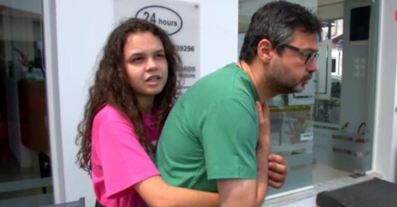 Χαλκιδική: Πως η 16χρονη έσωσε το παιδί που πνιγόταν από αγγούρι (Video)