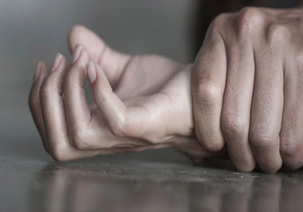 Προφυλακιστέος κρίθηκε ο 45χρονος που χτυπούσε τη σύντροφό του μέσα στο αυτοκίνητο