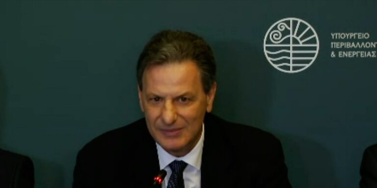 ΥΠΕΝ – Σκυλακάκης: Στις προτεραιότητες το «Εξοικονομώ» και η αντιμετώπιση της ενεργειακής φτώχειας