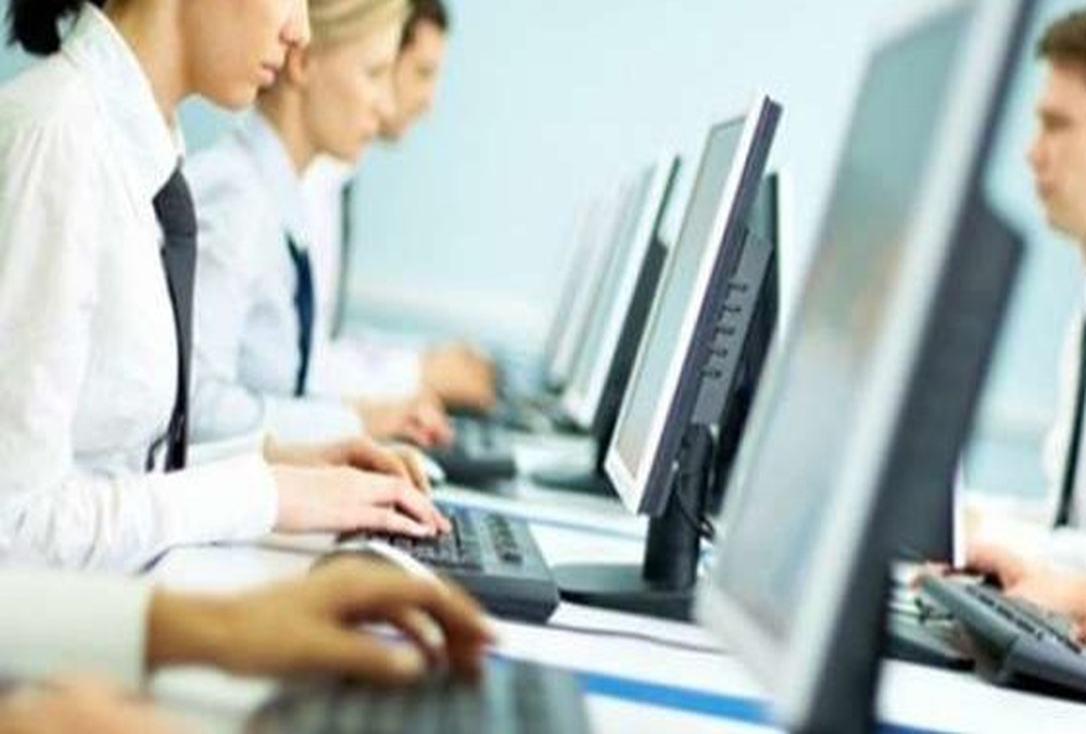 Δούλευαν δίπλα σε νεκρή συνάδελφό τους!