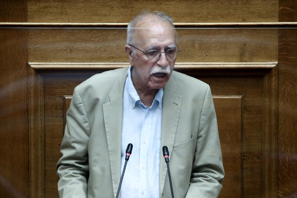 Πρόταση Βίτσα: Ο Τσίπρας θα μπορούσε να αναλάβει πρόεδρος της Κοινοβουλευτικής Ομάδας