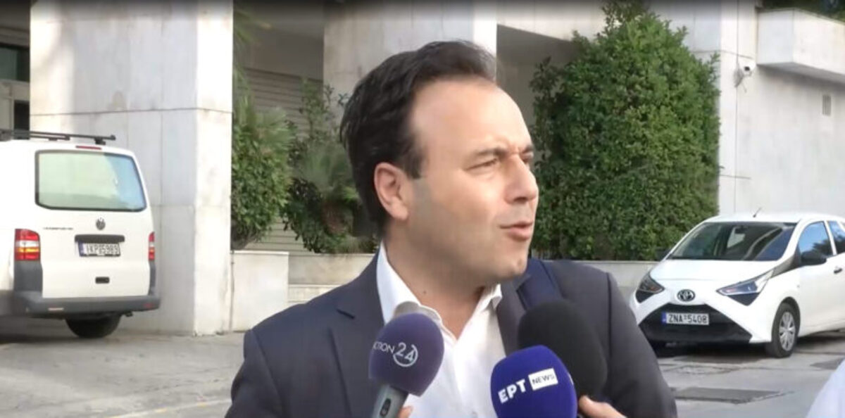 Υπ. Ψηφιακής Διακυβέρνησης: Δεν αναγνώρισαν στην είσοδο τον νέο υπουργό – Με ευτράπελο ξεκίνησε η πρώτη μέρα στο πόστο (Video)