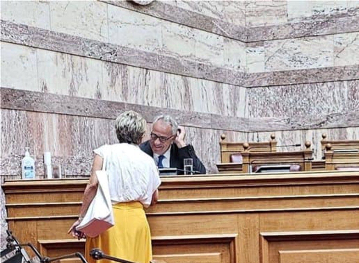 Τετ α τετ Βορίδη – Ακρίτα για τους γάμους των ομόφυλων ζευγαριών