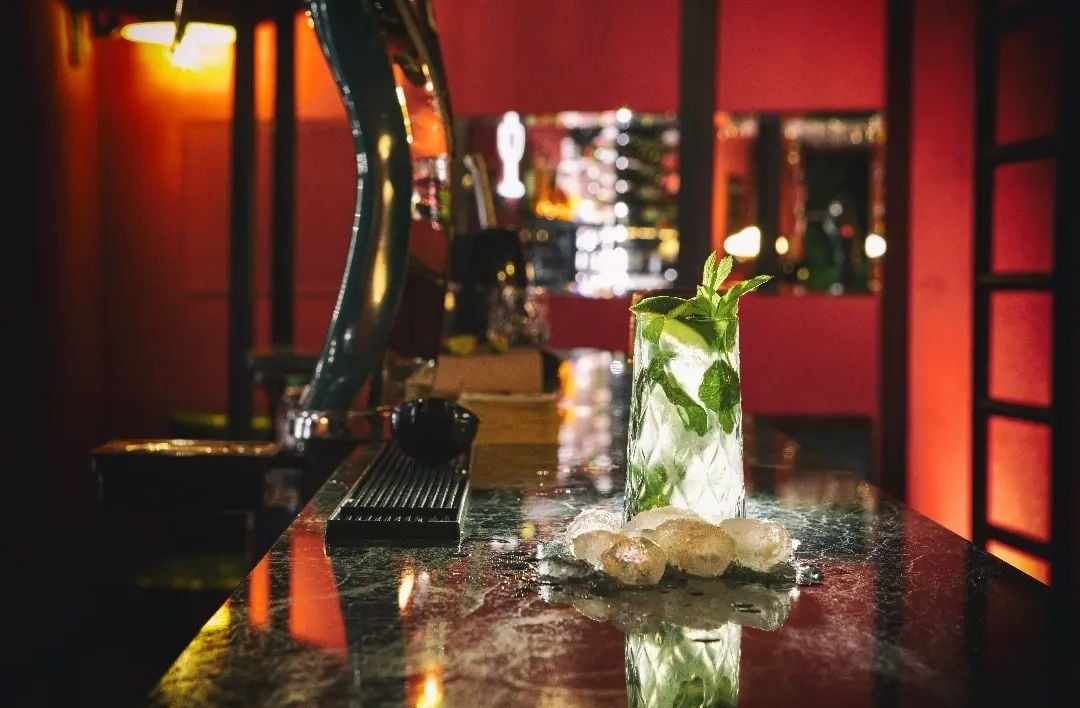 Wagon Lit: Fine drinking και εκλεκτό κρασί αλλά σαν στο σπίτι σας