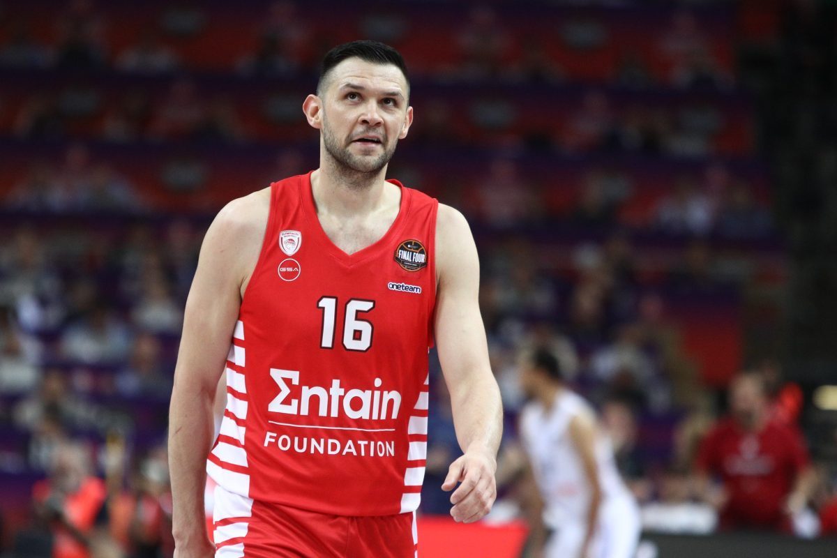 Ως το 2026 στον Ολυμπιακό ο Παπανικολάου