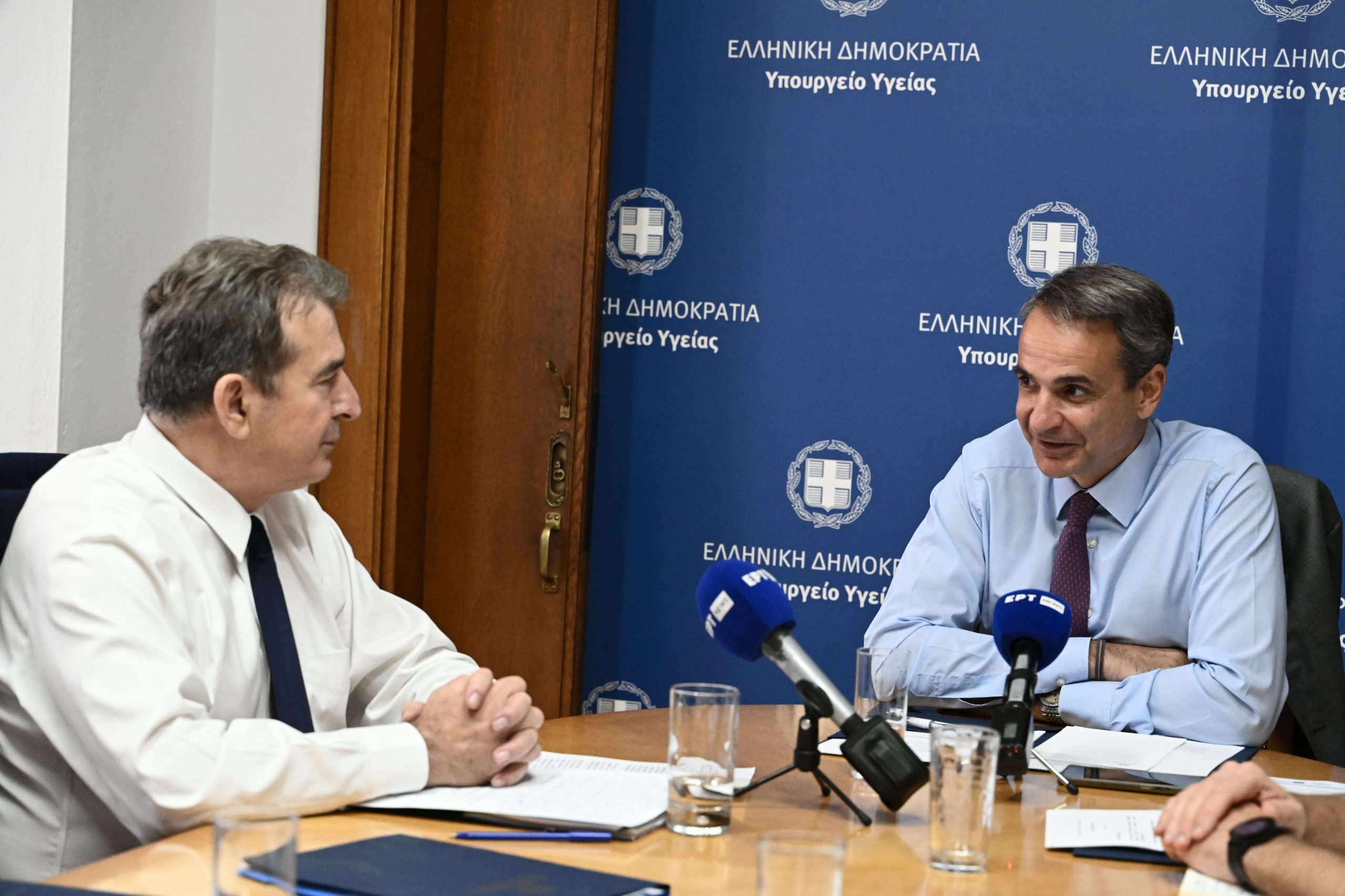 Κ. Μητσοτάκης: Ενίσχυση του ΕΚΑΒ από Πυροσβεστική και Ένοπλες Δυνάμεις