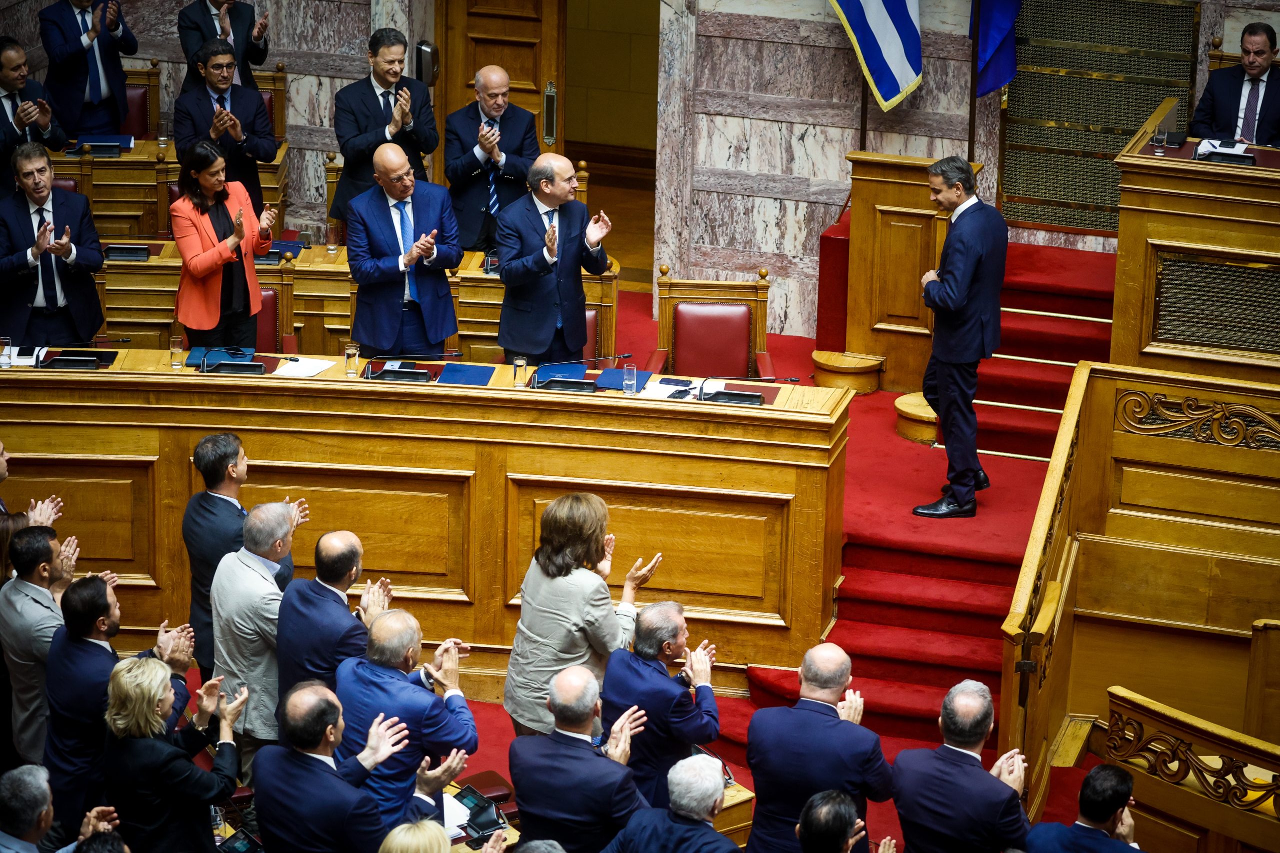 Βουλή: Ψήφος εμπιστοσύνης από 158 βουλευτές στην κυβέρνηση