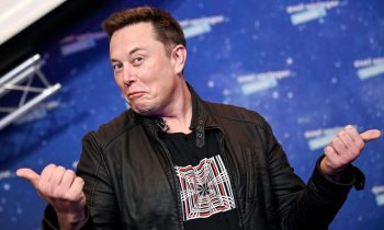 Ο Έλον Μασκ πρόκειται να απολύσει μια…μικρή πολη από την Tesla…