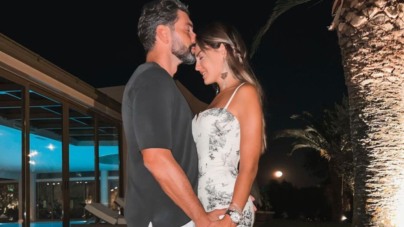 Βρισηίδα για Μαρτίκα: «Μου καθάριζε τα πόδια στο Survivor και με πήγαινε αγκαλιά στην καλύβα»