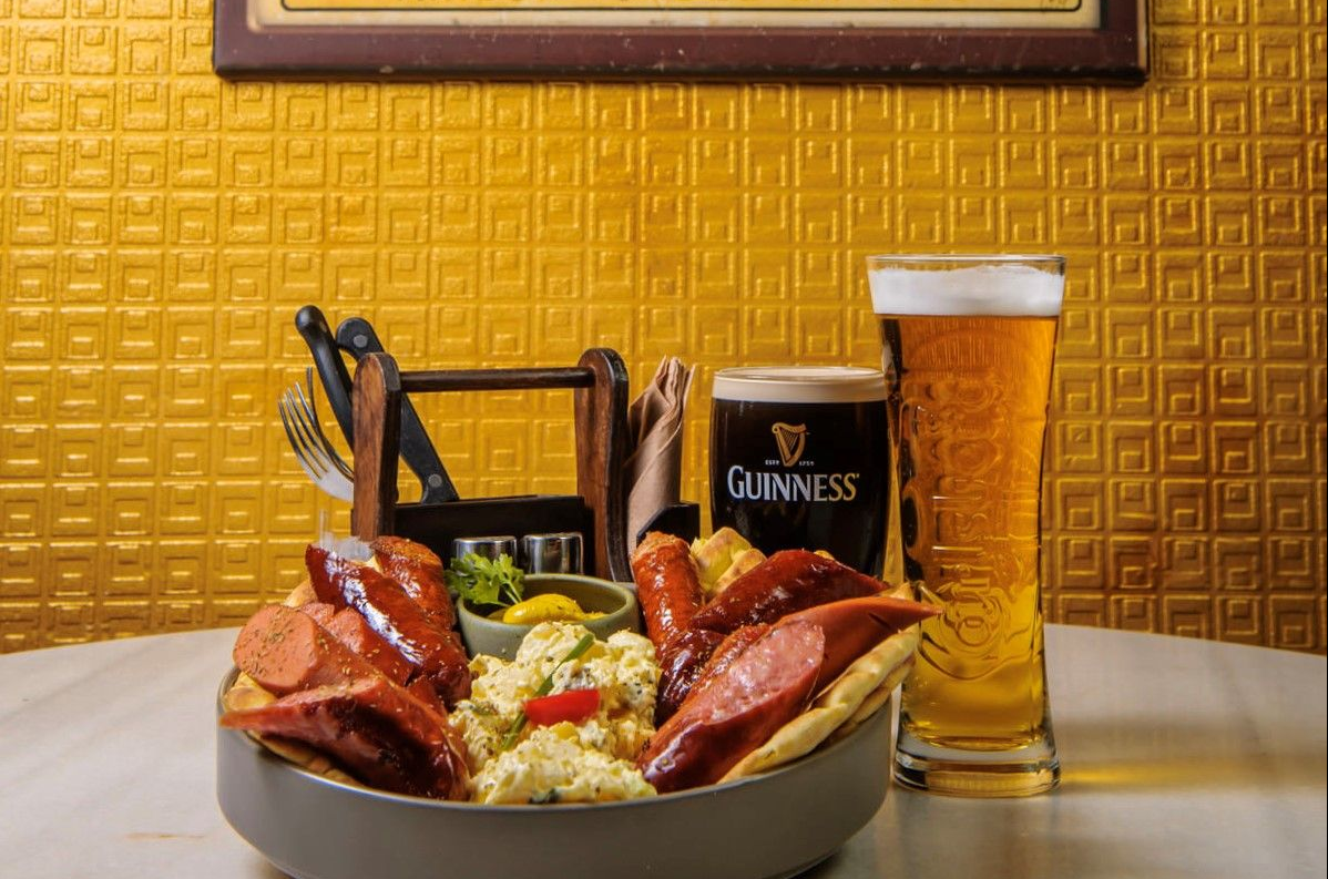 «Sugar Draft»: Το πιο cool σημείο για μια παγωμένη μπύρα το καλοκαίρι στη Θεσσαλονίκη (ΦΩΤΟ)