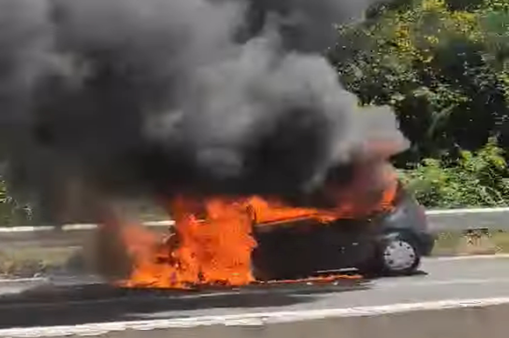 Φωτιά σε όχημα στην Ε.Ο. Θεσσαλονίκης – Σερρών (Video)