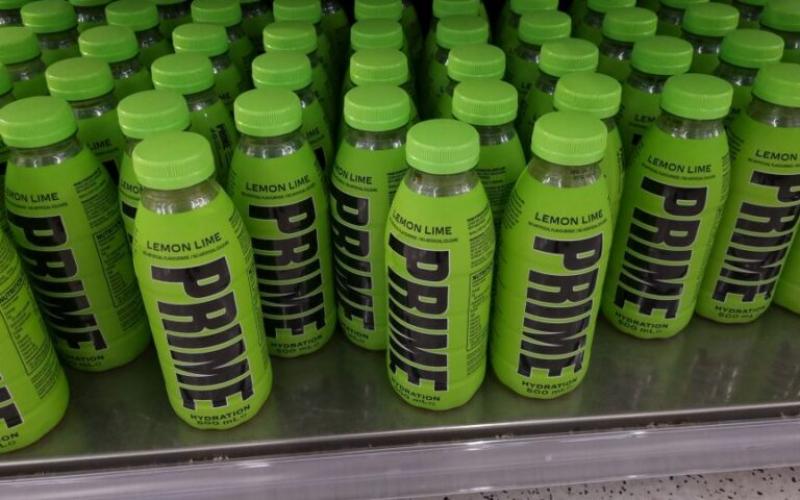 Επικίνδυνο για παιδιά viral ενεργειακό ποτό των σταρ του YouTube