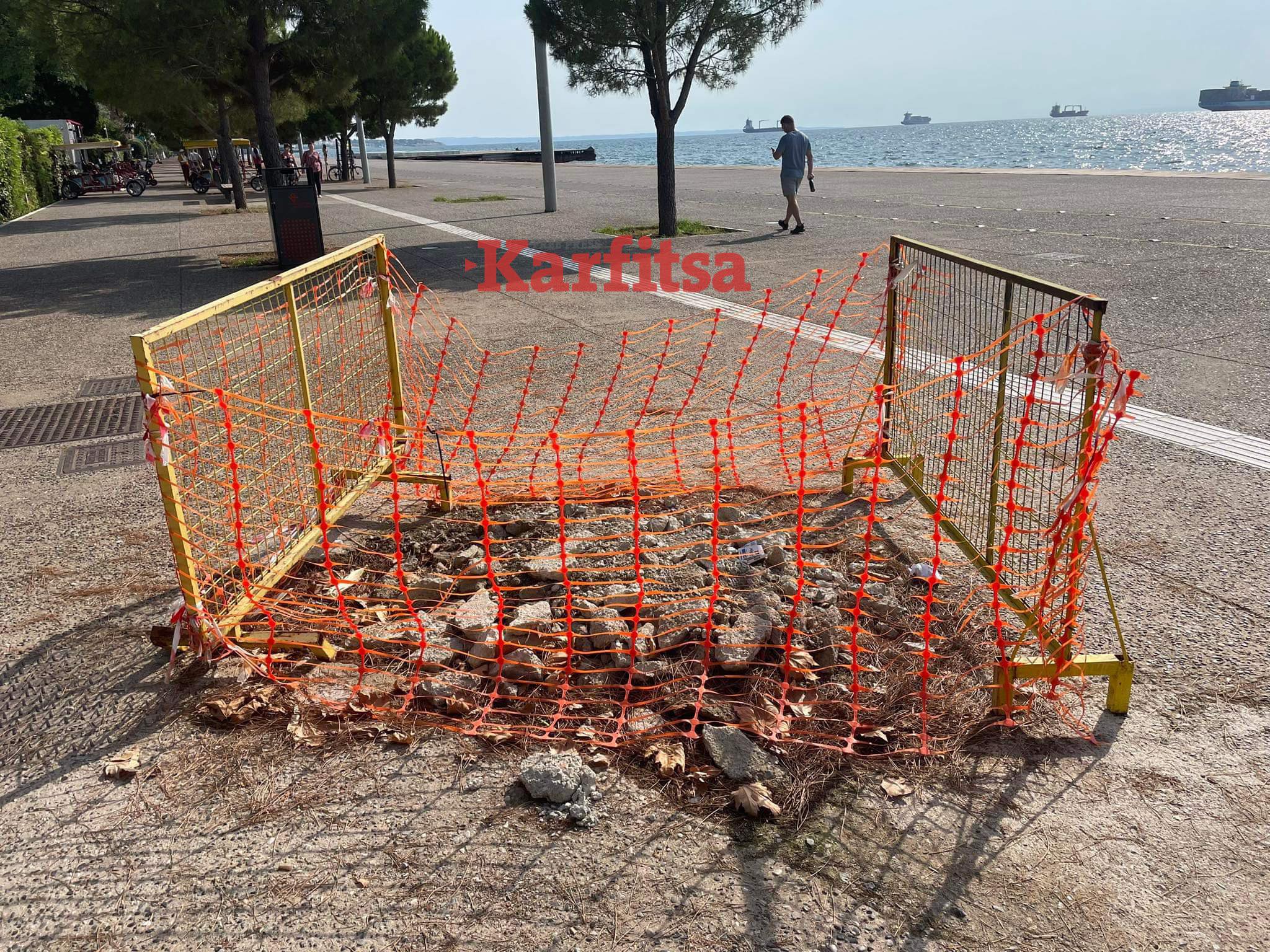Θεσσαλονίκη: «Έκλεισε» μήνα η ανοιχτή τρύπα που βρίσκεται στη Νέα Παραλία (ΦΩΤΟ)