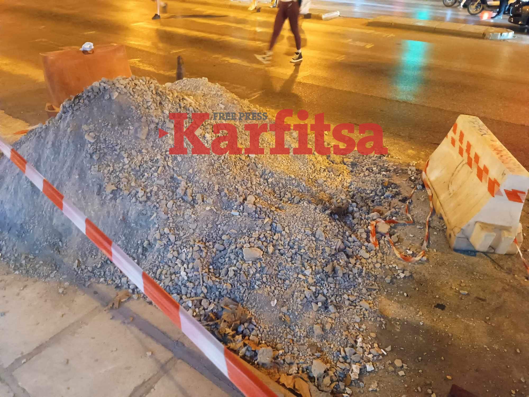Θεσσαλονίκη: Πέταξαν χώματα πάνω σε… τρύπα σε κεντρικό δρόμο (ΦΩΤΟ)