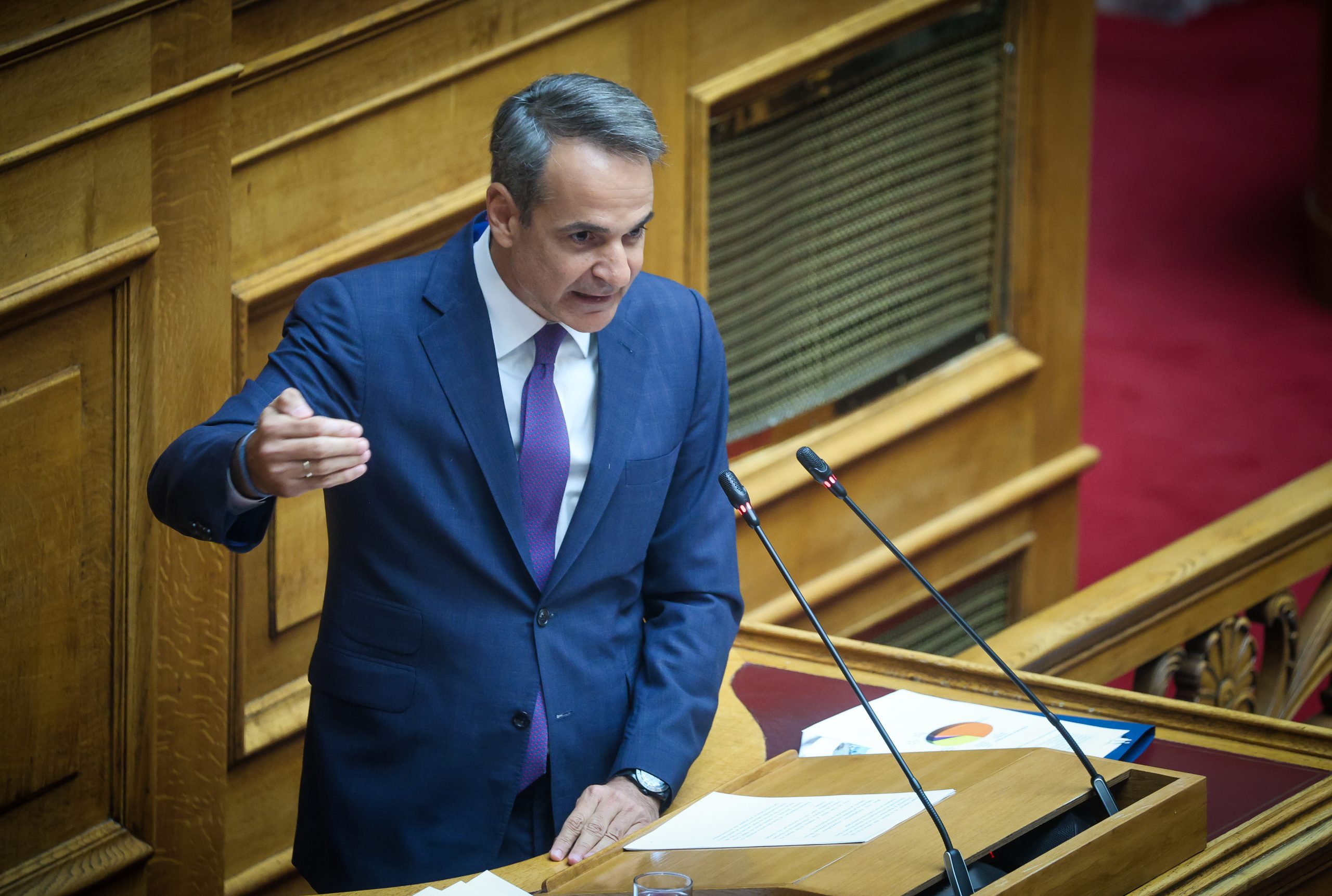 Σύγκρουση Μητσοτάκη-Ανδρουλάκη στη Βουλή για τους υποψήφιους στις αυτοδιοικητικές εκλογές