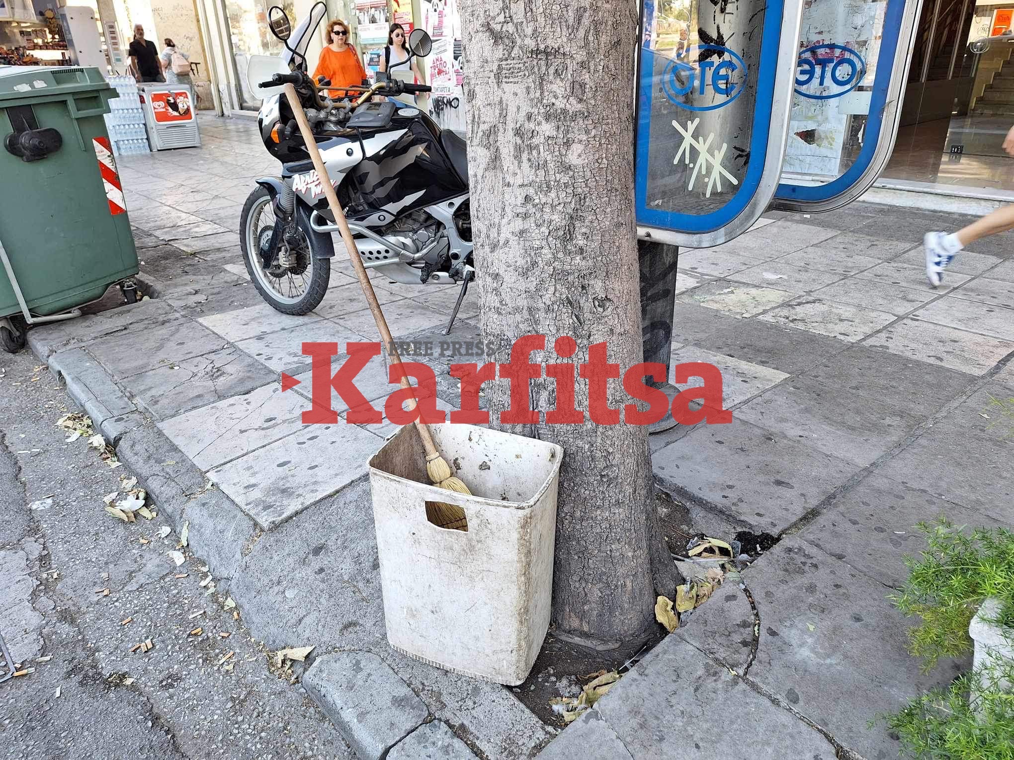 Θεσσαλονίκη: Σκουπίδια και εγκατάλειψη στην Εγνατία (ΦΩΤΟ)