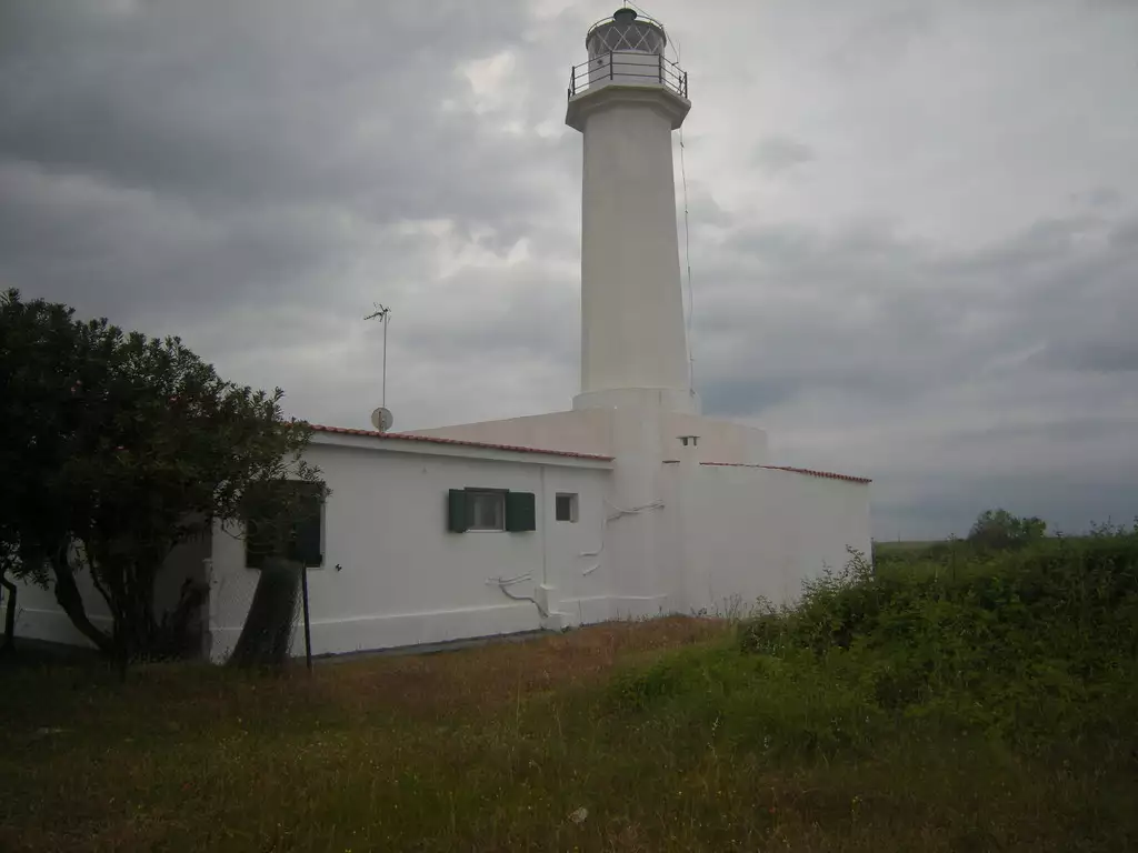 Αυτός είναι ο φάρος στη Χαλκιδική που χτίστηκε το 1864 και ανοίγει τις πύλες του – Εικόνες από το σημείο