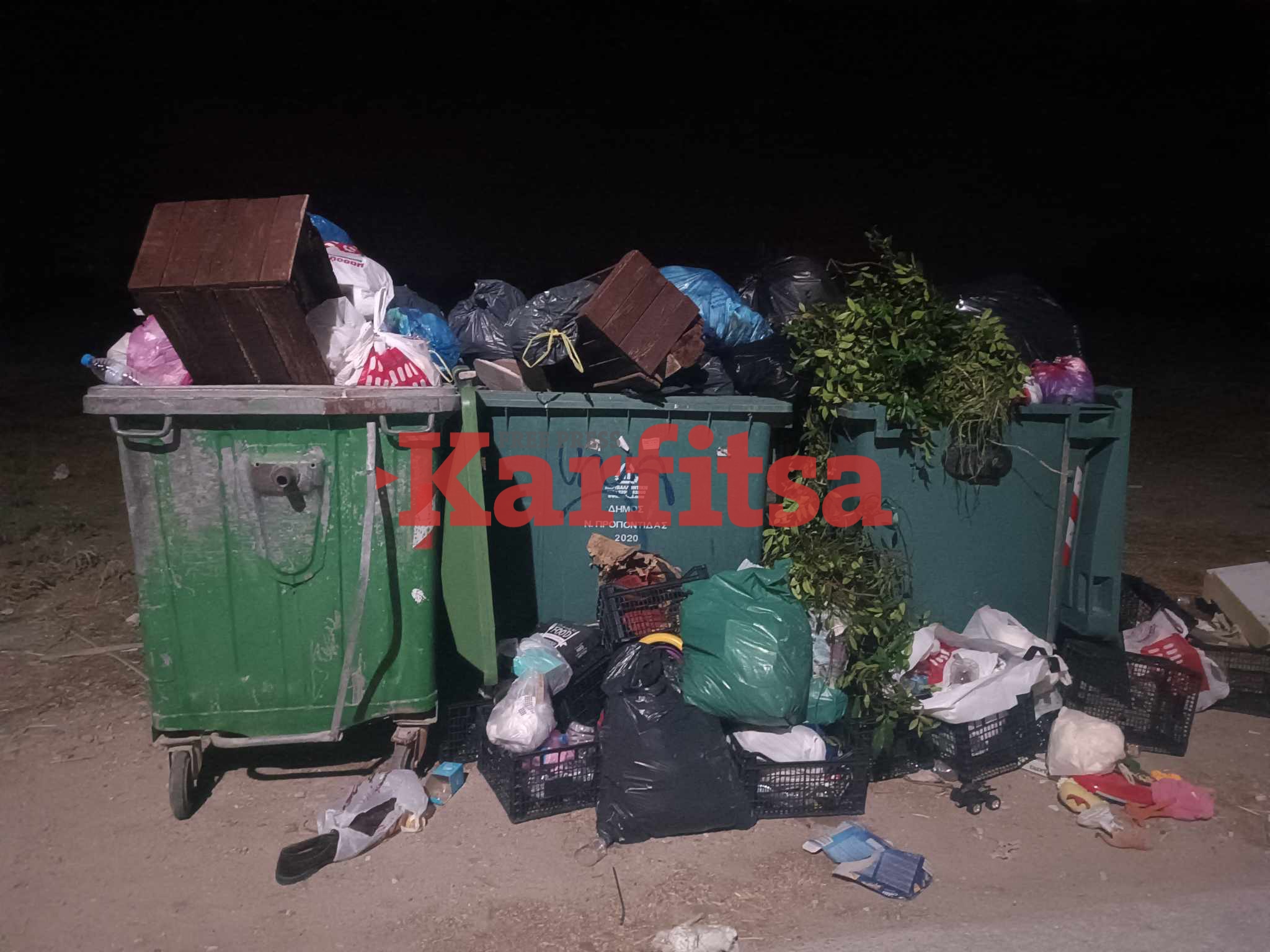 Βυθισμένη στα σκουπίδια η Ν. Καλλικράτεια Χαλκιδικής – «Γιατί να πληρώνουμε δημοτικά τέλη» λένε οι κάτοικοι (ΦΩΤΟ)