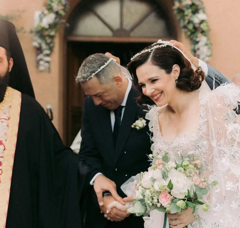 Η Ευγενία Δημητροπούλου ανέβασε νέες φωτογραφίες από το γάμο της: Οι λεπτομέρειες του νυφικού