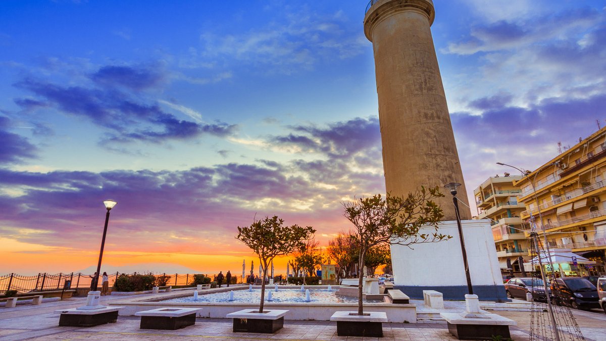 Αλεξανδρούπολη: «Λευκή Νύχτα» στην πόλη με προσφορές, εκπτώσεις και μουσικές σκηνές